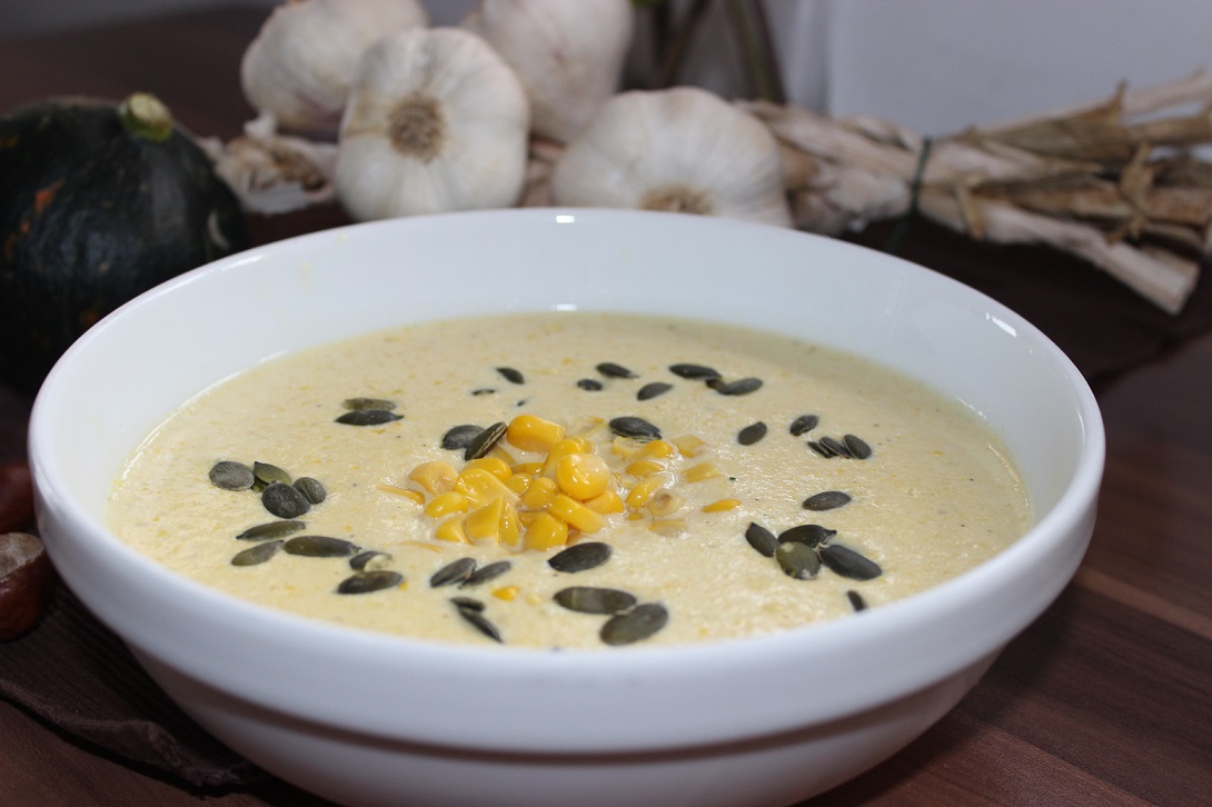 Cremige Mais Suppe - wärmend und sättigend, vegan und glutenfrei
